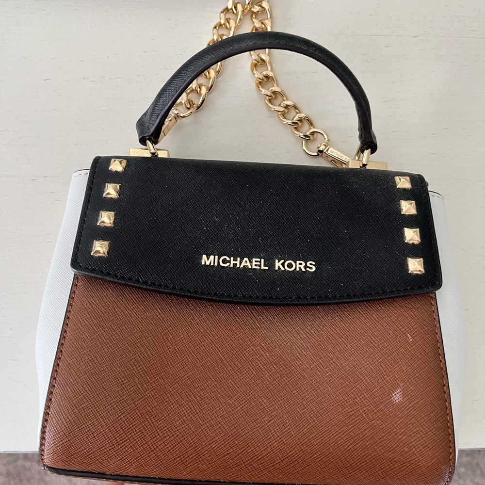 Michael Kors crossbody never used size 3x6 black white and brown